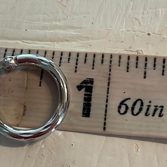 0.75” solid sterling silver open hoop hinged latch back earrings marked 925 - Picture 12 of 13